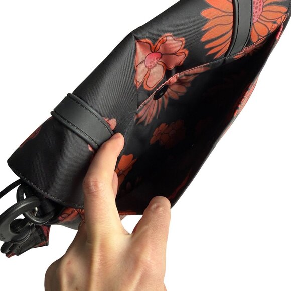 Herschel Supply Co. Retreat Crossbody NWOT Mod Floral - Picture 8 of 8